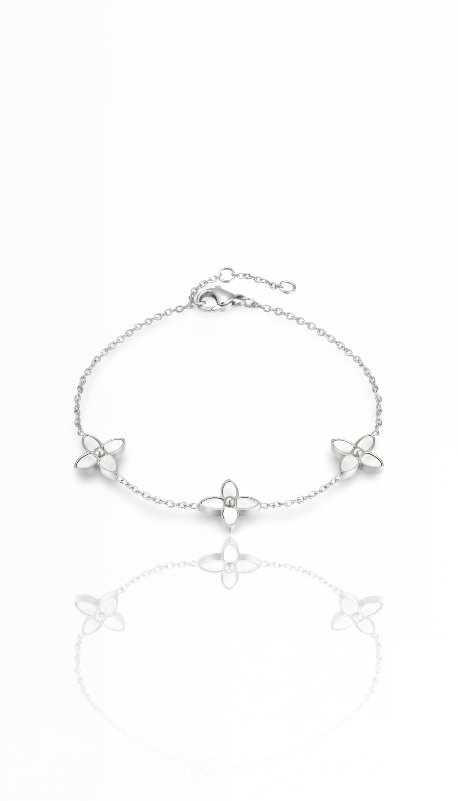 ZARILÉA PETALE ARMBAND